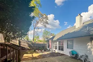 3760 Sugarbrook Dr, Lawrenceville, GA 30044 - Photo 23