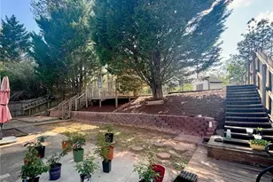 3760 Sugarbrook Dr, Lawrenceville, GA 30044 - Photo 11