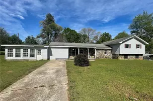 1465 Dee Kennedy Rd, Hoschton, GA 30548 - Photo 1