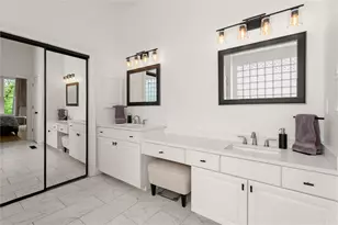 4580 Windsor Gate Ct, Atlanta, GA 30342 - Photo 35