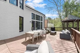 4580 Windsor Gate Ct, Atlanta, GA 30342 - Photo 37