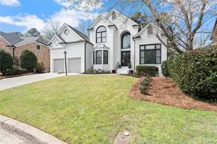 4580 Windsor Gate Ct, Atlanta, GA 30342 - Photo 3