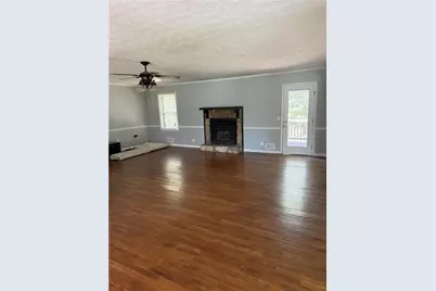 975 Ridgedale Drive, Lawrenceville, GA 30043 - Photo 5