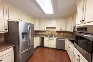 1259 Stewart Lake Ct, Monroe, GA 30655 - Photo 9