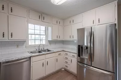 2896 Elizabeth Lane, Snellville, GA 30078 - Photo 5