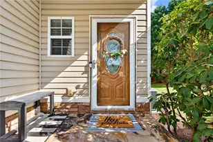 4638 Beacon Ridge Ln, Flowery Branch, GA 30542 - Photo 3