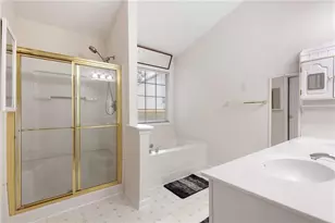 348 Haverford Mill Ct, Lilburn, GA 30047 - Photo 17