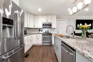 2424 Melinda Ct NE, Atlanta, GA 30345 - Photo 7