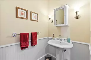 200 Quincy Ln, Roswell, GA 30076 - Photo 15