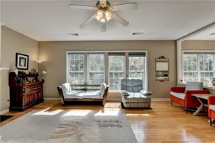 5066 Wellisford Ct, Suwanee, GA 30024 - Photo 9