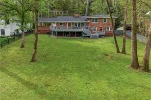 870 Starlight Dr, Sandy Springs, GA 30342 - Photo 9