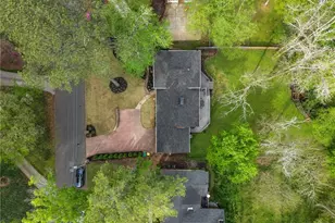 870 Starlight Dr, Sandy Springs, GA 30342 - Photo 7