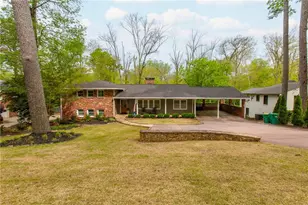 870 Starlight Dr, Sandy Springs, GA 30342 - Photo 3