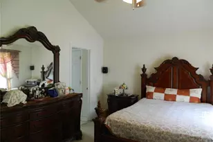 425 Spring Head Dr, Lawrenceville, GA 30046 - Photo 5