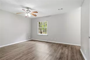 44 Burnham Cir, Jonesboro, GA 30238 - Photo 13