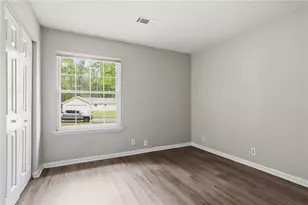 44 Burnham Cir, Jonesboro, GA 30238 - Photo 9