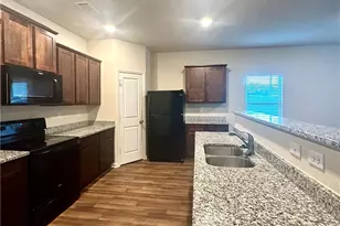 916 Independence Ave, Pendergrass, GA 30567 - Photo 7