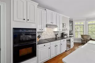 763 Oak Shire Ct, Gainesville, GA 30501 - Photo 9