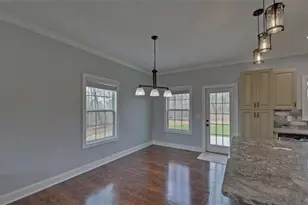 5270 Union Cir, Flowery Branch, GA 30542 - Photo 9