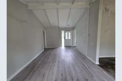 3483 N Creekview Drive N, Lawrenceville, GA 30044 - Photo 5