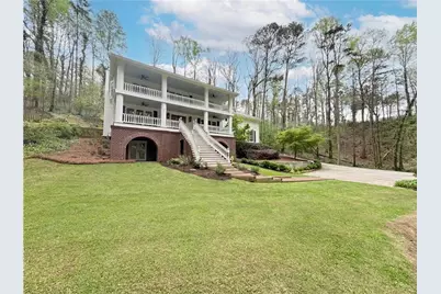 4094 Norton Place SE, Smyrna, GA 30082 - Photo 3