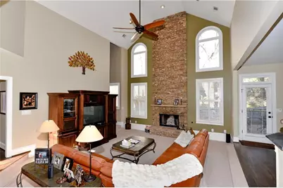 265 Windsor Gate Cove NE, Atlanta, GA 30342 - Photo 15