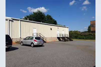 155 Gwinnett Drive, Lawrenceville, GA 30046 - Photo 5