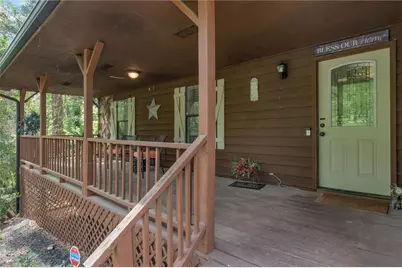 4097 Stacy Lane, Snellville, GA 30039 - Photo 3