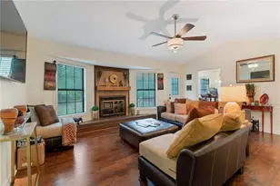 4097 Stacy Ln, Snellville, GA 30039 - Photo 7