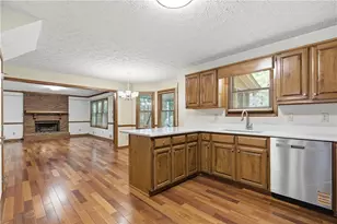 2560 Whitlock Trail, Lawrenceville, GA 30043 - Photo 3