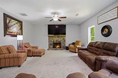 100 Delta Downs Court, Hogansville, GA 30230 - Photo 9