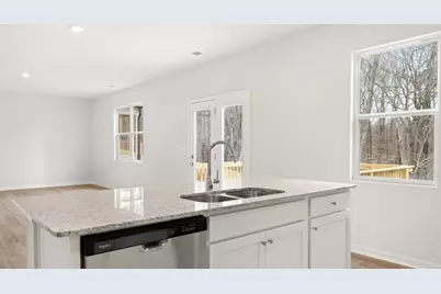 6077 Airedale Drive, Union City, GA 30213 - Photo 7