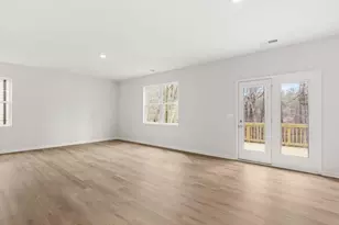 6077 Airedale Dr, Union City, GA 30213 - Photo 9