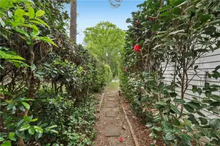 2030 Woodbine Terrace NE, Atlanta, GA 30329 - Photo 37