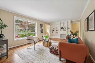 2030 Woodbine Terrace NE, Atlanta, GA 30329 - Photo 7