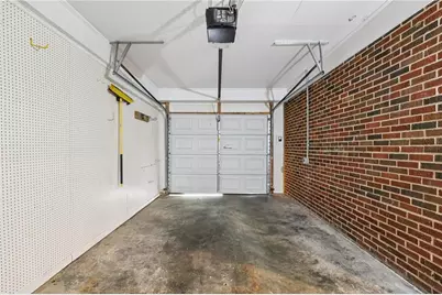 2030 Woodbine Terrace NE, Atlanta, GA 30329 - Photo 29