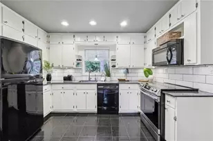 2030 Woodbine Terrace NE, Atlanta, GA 30329 - Photo 11