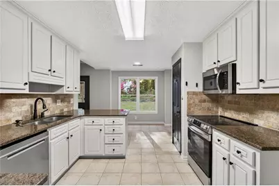 233 Ivy Creek Drive, Loganville, GA 30052 - Photo 9