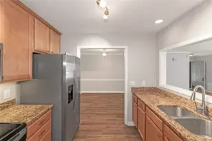 602 Abingdon Way, Atlanta, GA 30328 - Photo 13