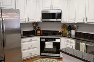 1160 Brookhaven Glen NE, Atlanta, GA 30319 - Photo 9