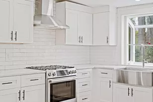 264 Devonwood Dr Dr, Sandy Springs, GA 30328 - Photo 9