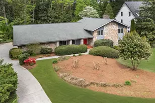 675 Weatherly Ln Ln, Sandy Springs, GA 30328 - Photo 5