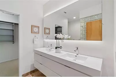 1327 Peachtree View NE, Brookhaven, GA 30319 - Photo 23