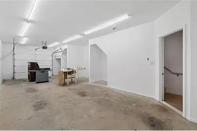 1327 Peachtree View NE, Brookhaven, GA 30319 - Photo 37