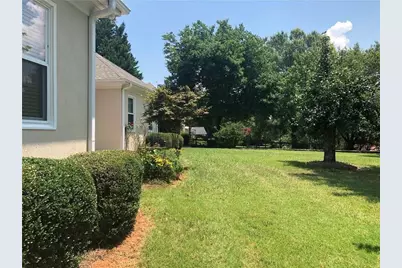 6310 Chestnut Parkway, Flowery Branch, GA 30542 - Photo 29