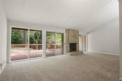 705 Edgewater Trail NW, Sandy Springs, GA 30328 - Photo 13