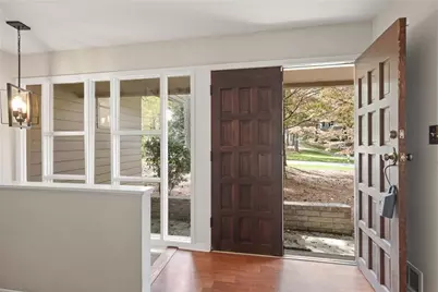 705 Edgewater Trail NW, Sandy Springs, GA 30328 - Photo 11