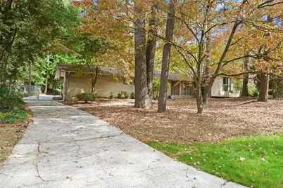 705 Edgewater Trail NW, Sandy Springs, GA 30328 - Photo 35