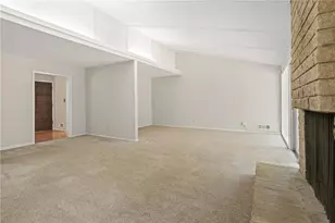 705 Edgewater Trail NW, Sandy Springs, GA 30328 - Photo 7