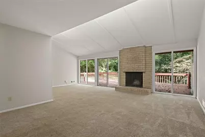705 Edgewater Trail NW, Sandy Springs, GA 30328 - Photo 3